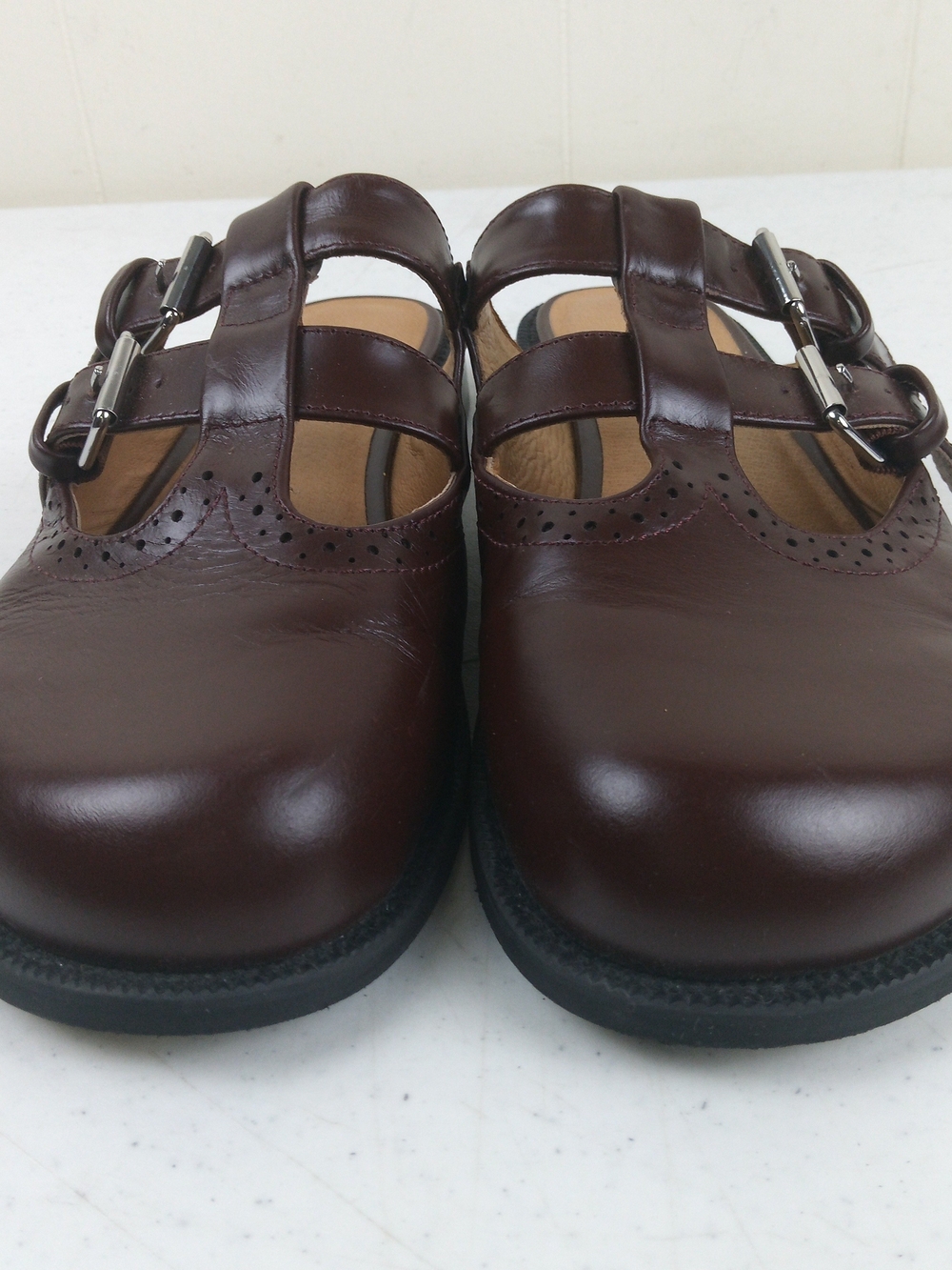 Intentionally Blank Varsity Brogue Mule Women 10 Maroon Leather Dual Buckles - Picture 4 of 10